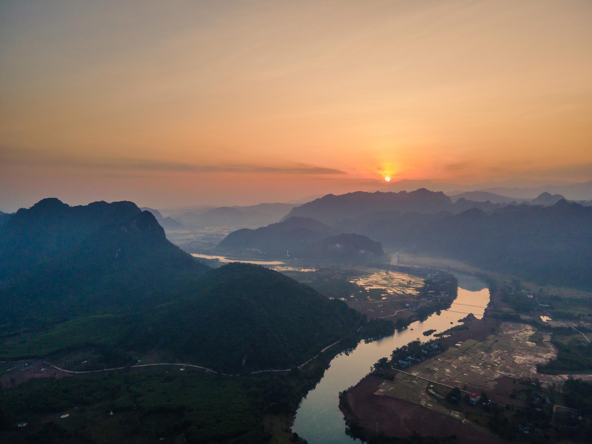 Du lịch khám phá thiên nhiên tại Phong Nha