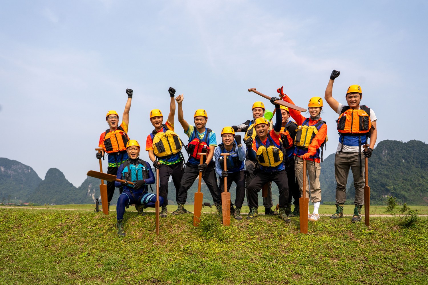 Team building giúp nhân viên được vui chơi hết mình và thư giãn