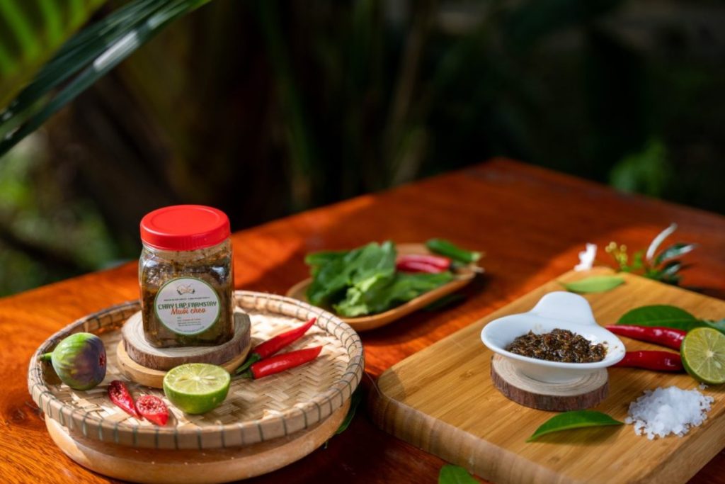 Muối cheo tại Chày Lập Farmstay