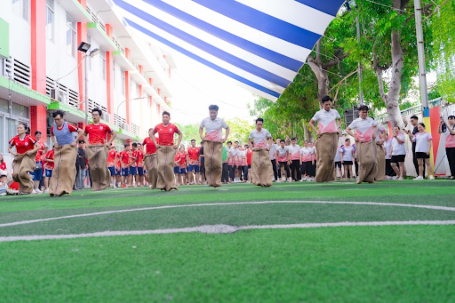 An toàn trong vận động team building rất quan trọng