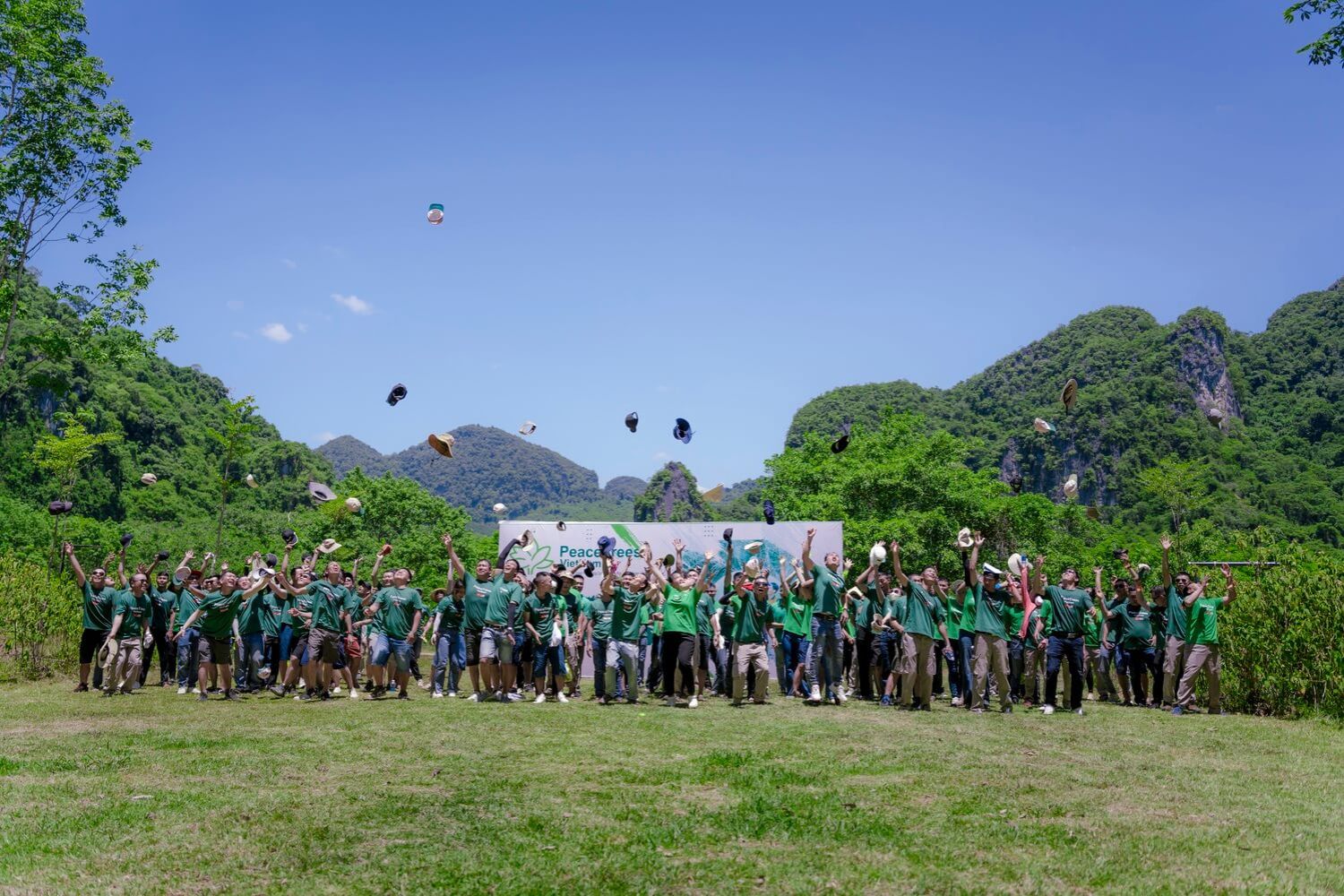 Các trò chơi team building giúp gắn kết đội nhóm